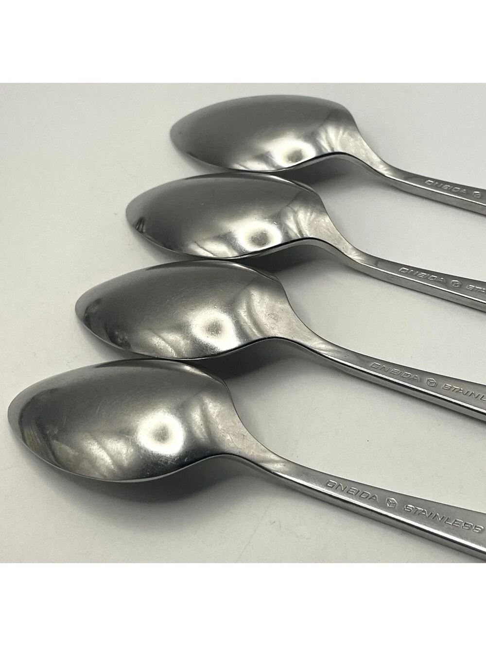 4- ONEIDA HEIRLOOM Cube Mark WILL O' WISP Stainless Teaspoon Lot ~6 1/8